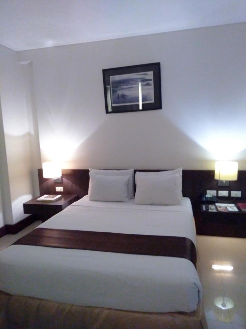 Citystate Tower Hotel Manila Exterior foto
